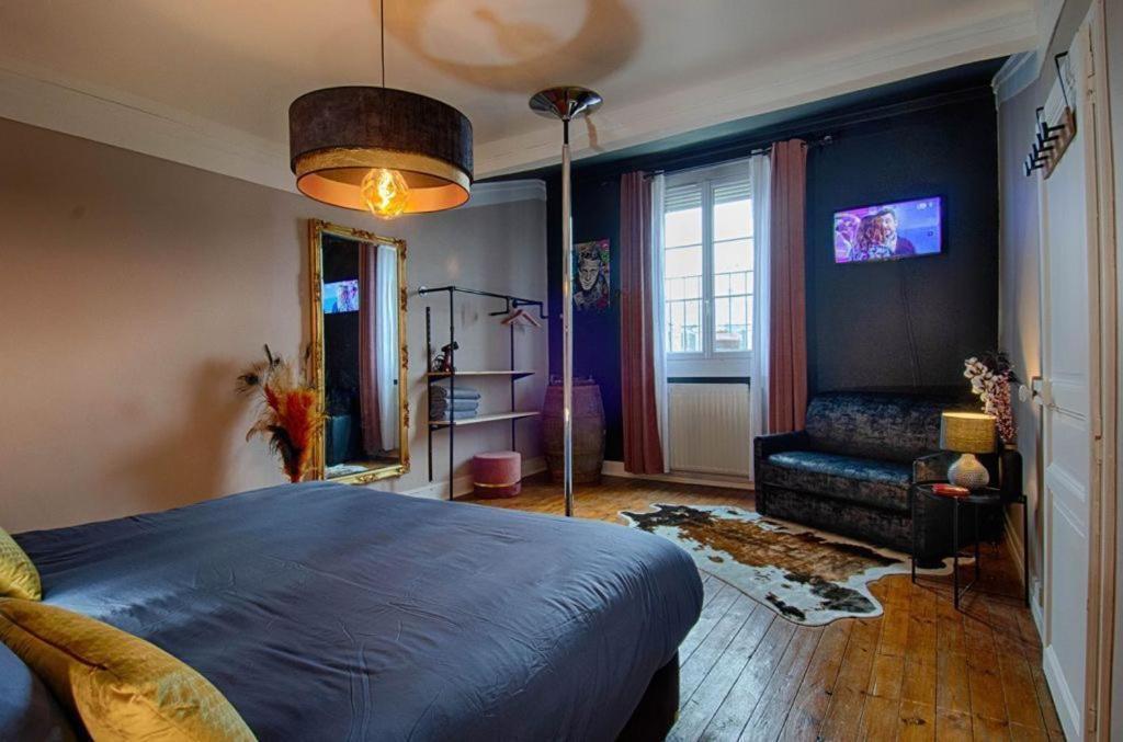 Sweet Nina Jazz Appartement Pour 5 Voyageurs, Situe A La Place De La Republique, Avec Parking Et Lit Queen Size Le Mans Eksteriør billede